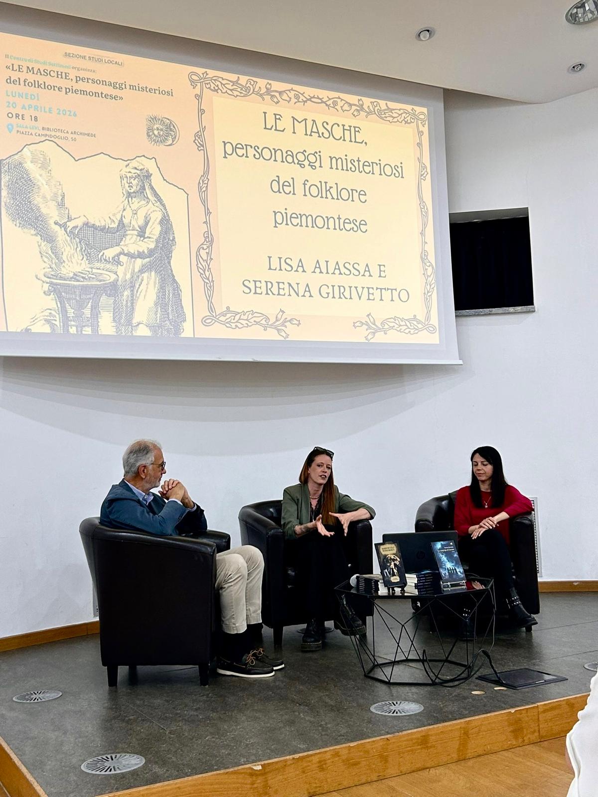 Conferenza con Serena Girivetto presso Biblioteca Archimede di Settimo Torinese, su invito del Centro di Studi Settimesi. In foto Franco Ferraresi, Presidente del Centro Studi